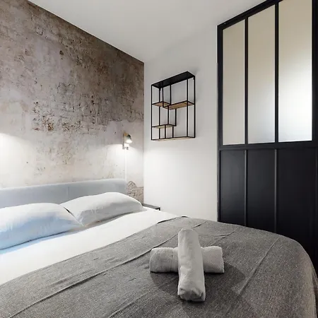 Apartamento Superbe Loft Avec Patio - Tour Eiffel París Exterior foto