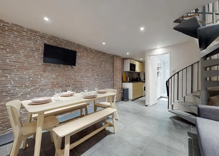 Superbe Loft Avec Patio - Tour Eiffel